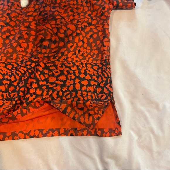 Marc by Marc Jacobs Silk Animal Print Top - Picture 11 of 11